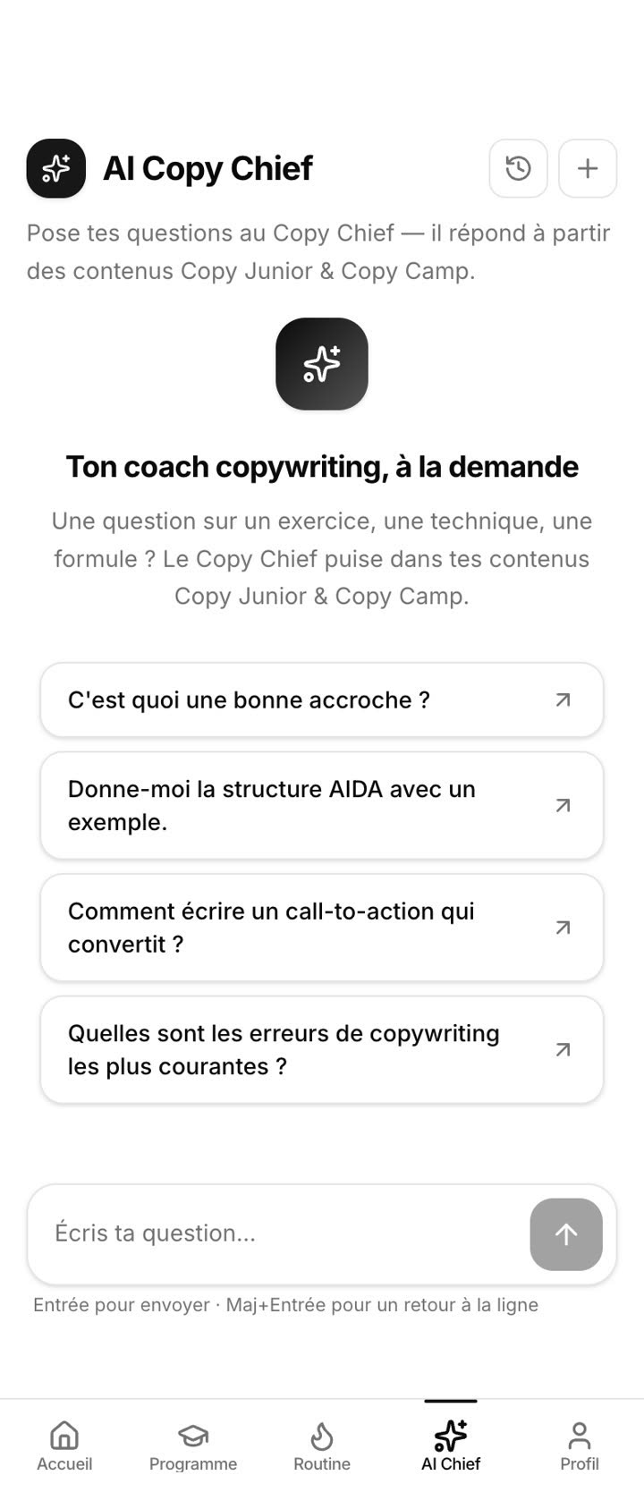 L’AI Copy Chief sur mobile : « Ton coach copywriting, à la demande », et quatre questions suggérées.